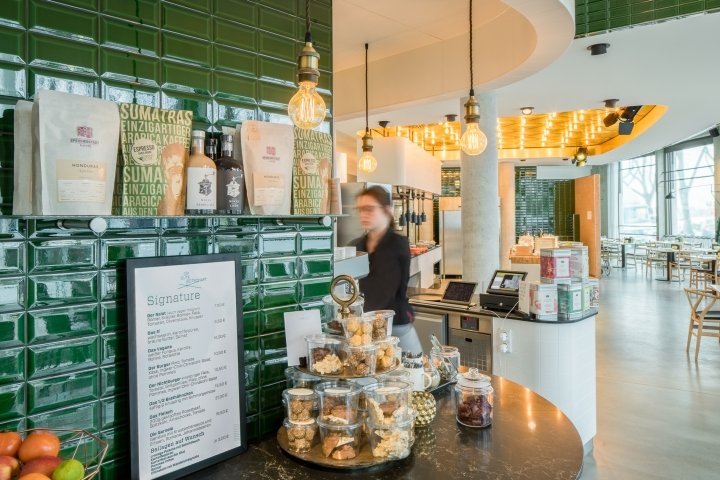 德国汉堡 Mo.studio 设计的 Die Gute Botschaft 餐厅