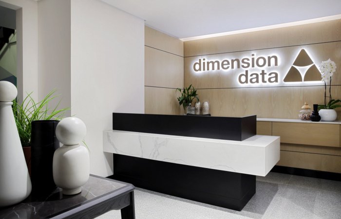 由 Head Interiors 设计的 Dimension Data 办公室