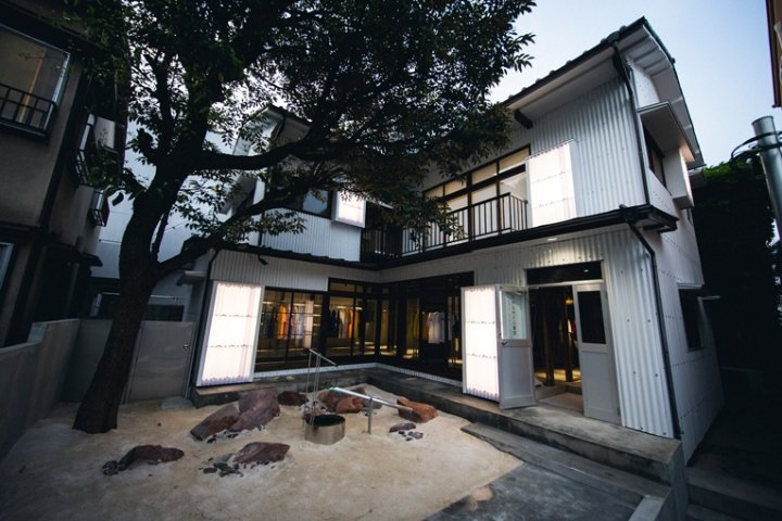 Domicile 东京店，由 Yoshiro Nishi a.k.a. Yoshirotten 设计，东京 – 日本
