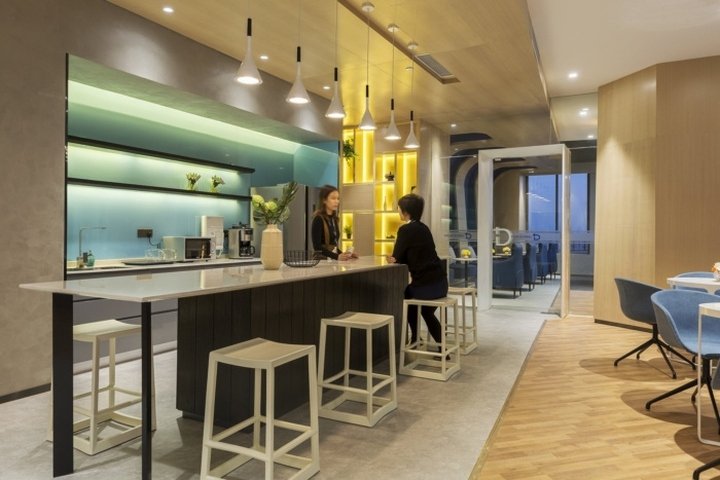 Dplus 全球办公室由深圳意象空间设计，广州 – 中国