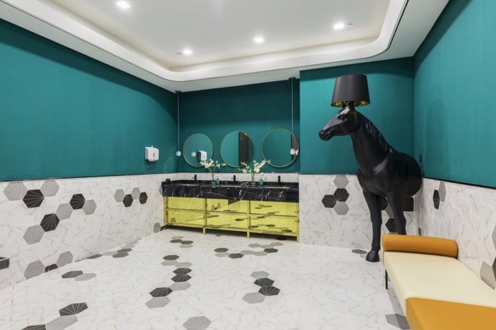 Dplus 全球办公室由深圳意象空间设计，广州 – 中国