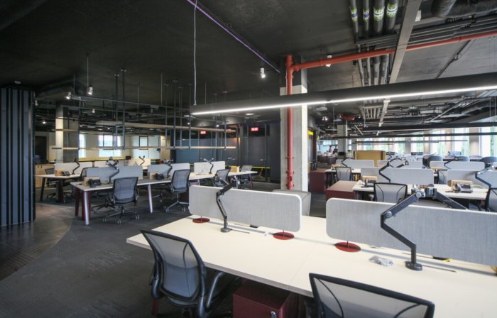 SpaceInvader 设计的 Dr. Martens 办公室