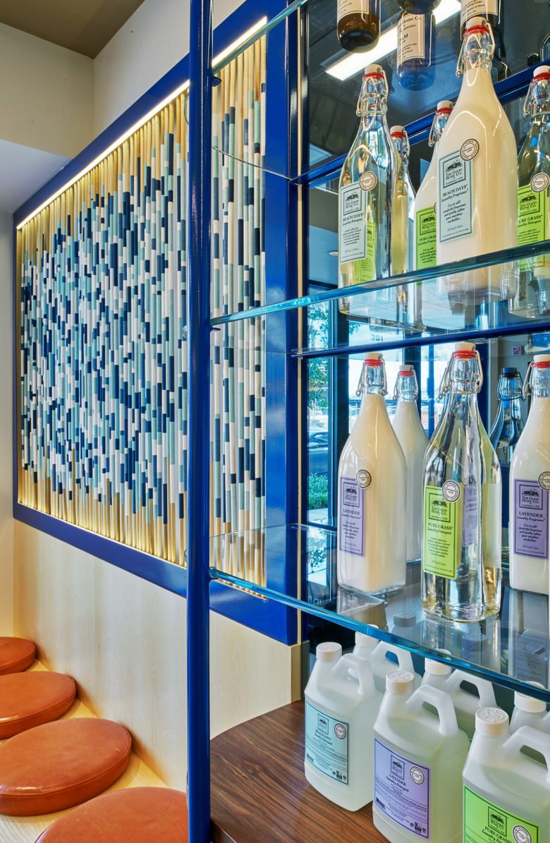 CORE 架构 + 设计的 Dryy 服装护理