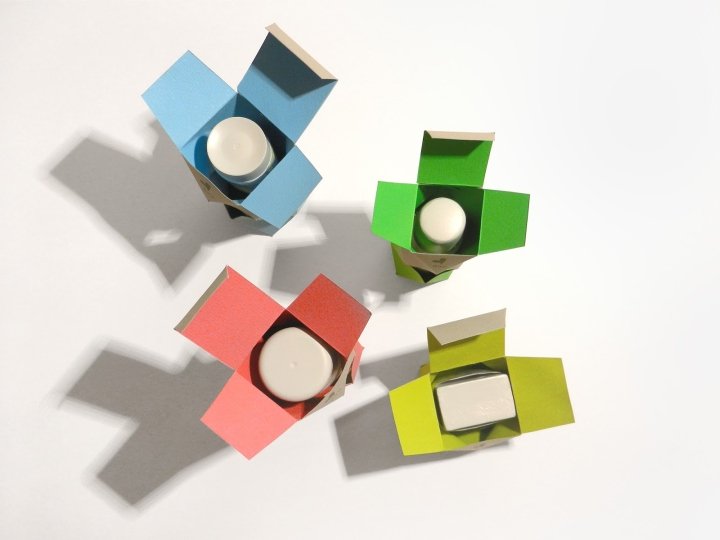 Duo 化妆品包装由 Katarzyna Wieteska 设计