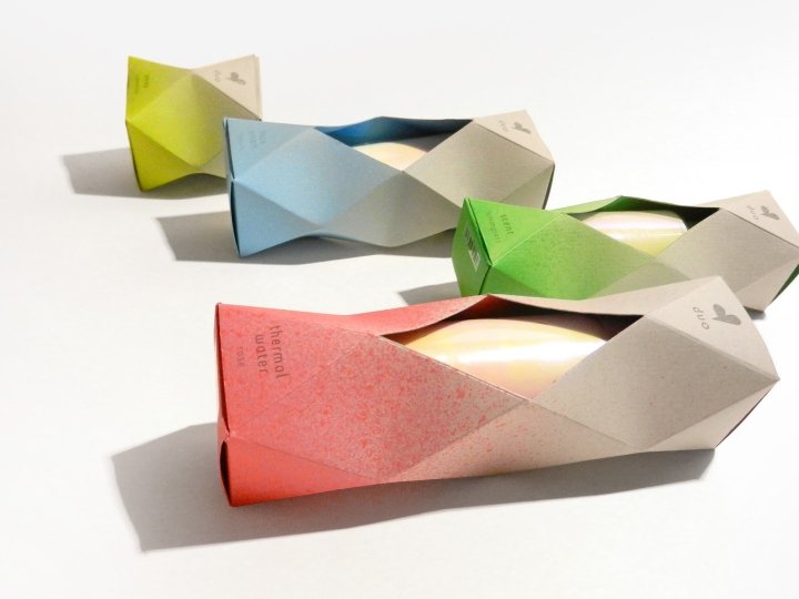 Duo 化妆品包装由 Katarzyna Wieteska 设计