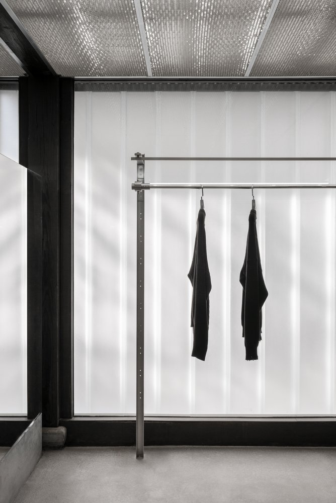 ENSHADOER 商店，由 say 建筑师设计