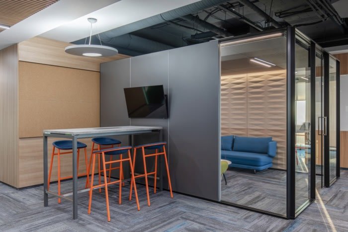 HTO 建筑与工程公司的 EPAM 办公室