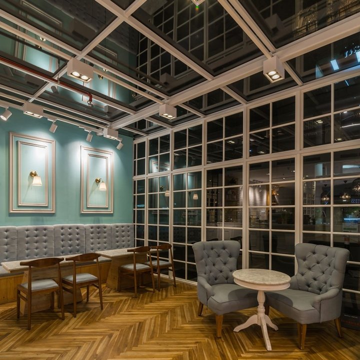 Evonil Architecture 设计的 EZO 芝士蛋糕和面包店，印度尼西亚雅加达北部