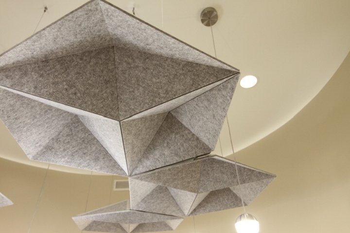 EchoStar 由 Woven Image 和 Kirei 设计