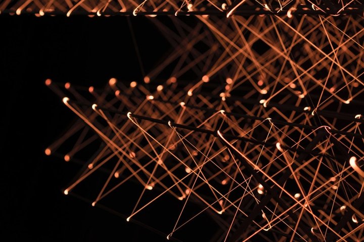 日本东京 Nao Tamura 不拘一格的编织灯装置