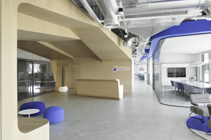 爱德曼中东办事处，由 Pallavi Dean Interiors 设计，阿布扎比 – 阿联酋