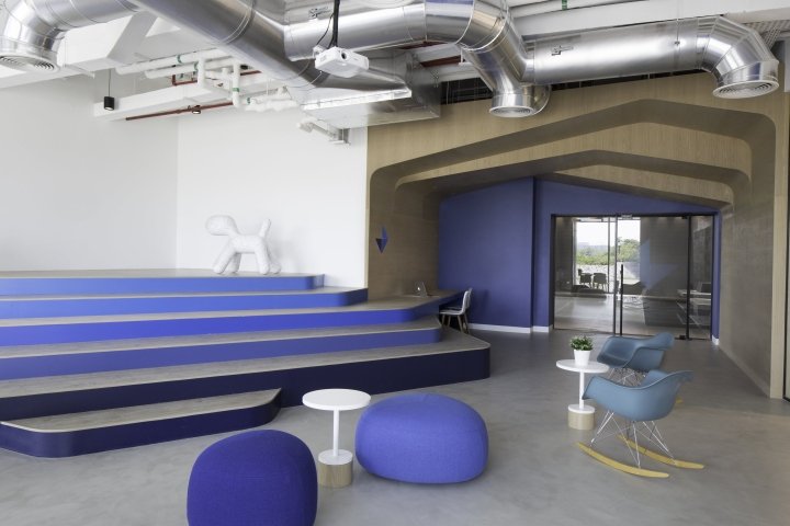 爱德曼中东办事处，由 Pallavi Dean Interiors 设计，阿布扎比 – 阿联酋