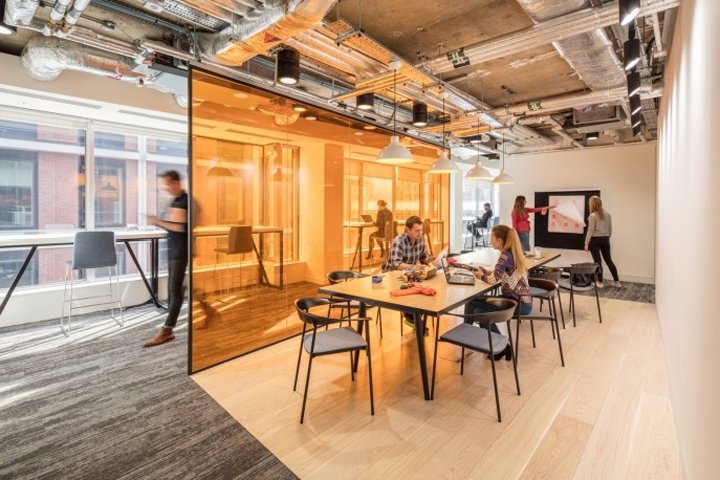 Gensler 扩建爱德曼办公室，英国伦敦