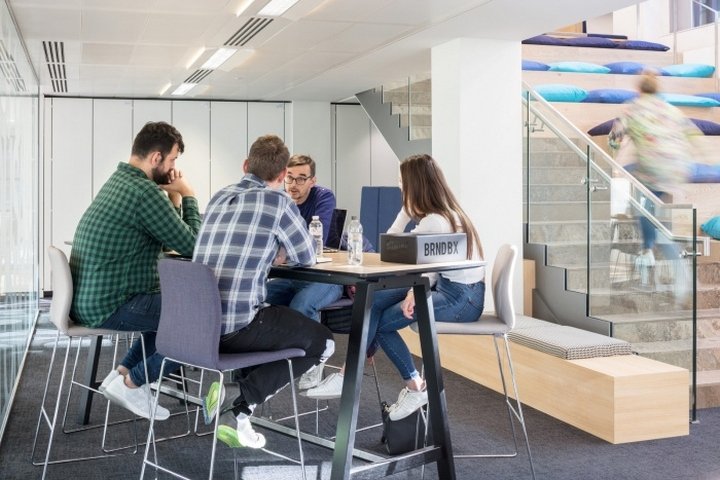 Gensler 扩建爱德曼办公室，英国伦敦