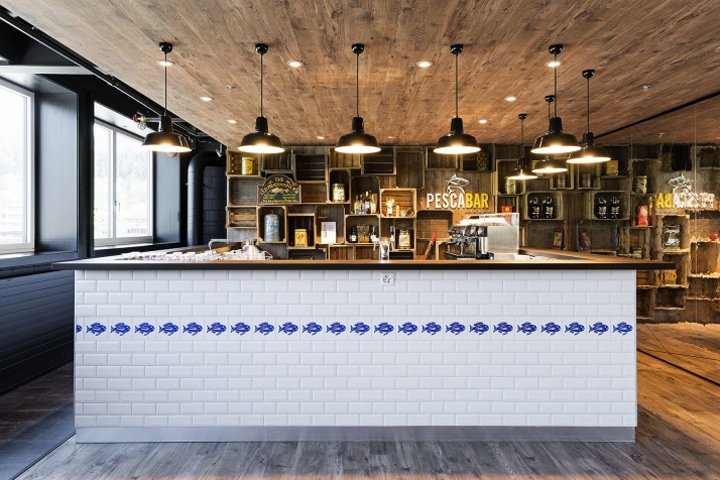 El Pescador 鱼市,康拉德·诺布劳赫 (Konrad Knoblauch),锡尔布鲁格 – 瑞士 El Pescador 鱼市,康拉德·诺布劳赫 (Konrad Knoblauch),锡尔布鲁格 – 瑞士