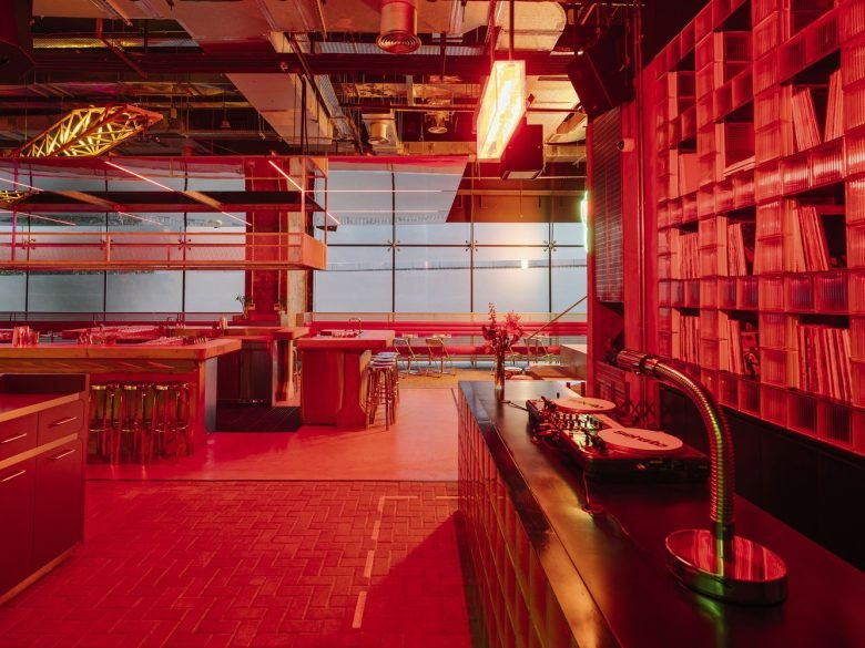 Accent Design Group 的电动当铺 Accent Design Group 的电动当铺