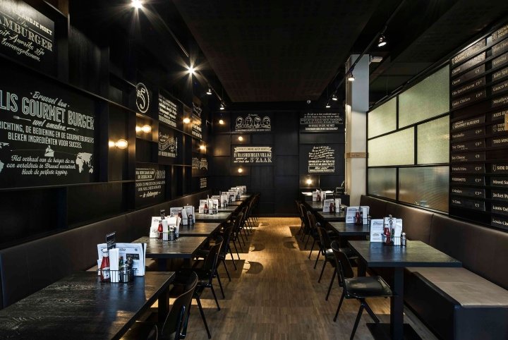 Ellis Burger，不早于十点，马斯梅赫伦 – 比利时