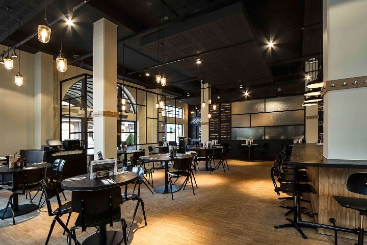 Ellis Burger，不早于十点，马斯梅赫伦 – 比利时