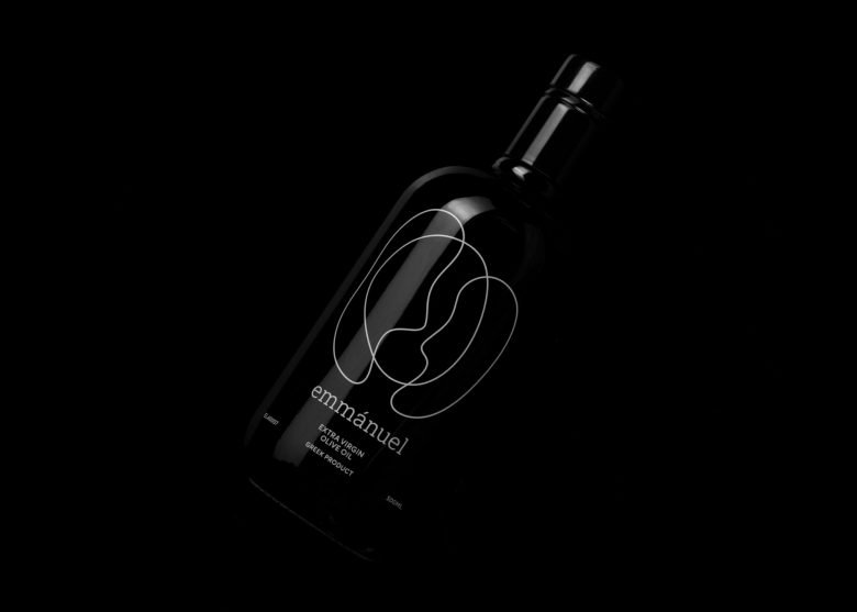 伊曼纽尔橄榄油由 Manos Siganos Design Studio 设计