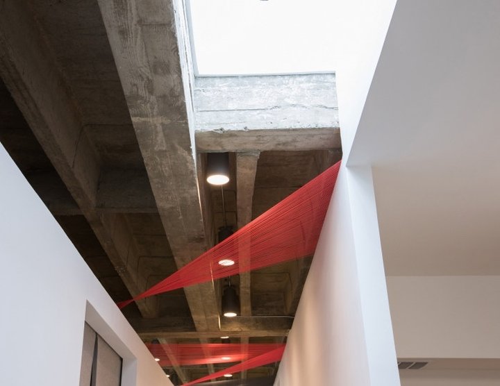 入伍设计办公室由 Medium Plenty 设计，奥克兰 – 加利福尼亚州