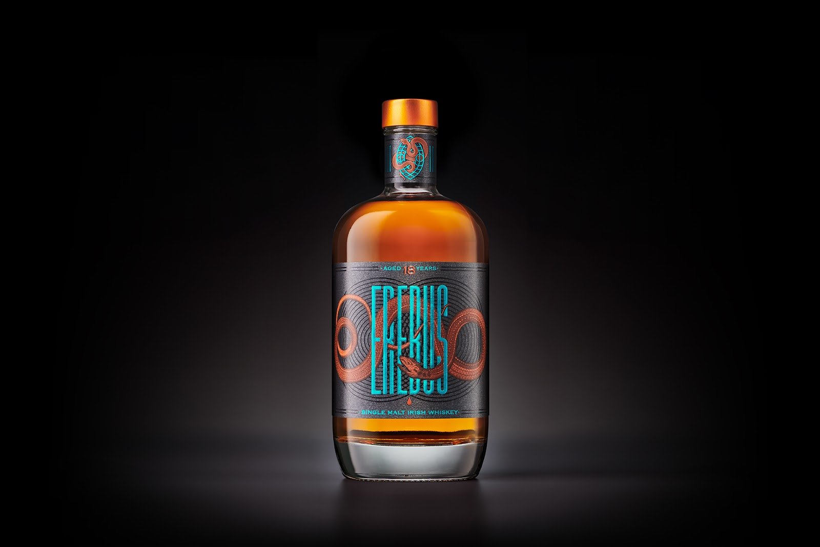 Harcus Design 设计的 Erebus 爱尔兰威士忌 Harcus Design 设计的 Erebus 爱尔兰威士忌