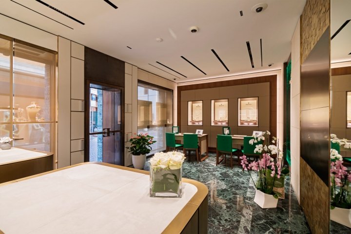 Errani Rolex 商店,由 Andrea Trebbi 设计,拉文纳 – 意大利 Errani Rolex 商店,由 Andrea Trebbi 设计,拉文纳 – 意大利