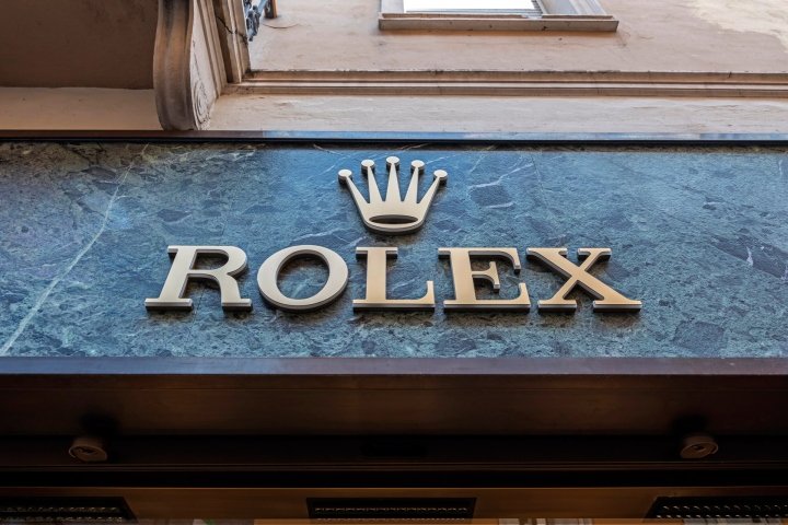 Errani Rolex 商店,由 Andrea Trebbi 设计,拉文纳 – 意大利 Errani Rolex 商店,由 Andrea Trebbi 设计,拉文纳 – 意大利