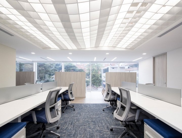 雅诗兰黛办公室 / AEI Arquitectura e Interiores，哥伦比亚波哥大