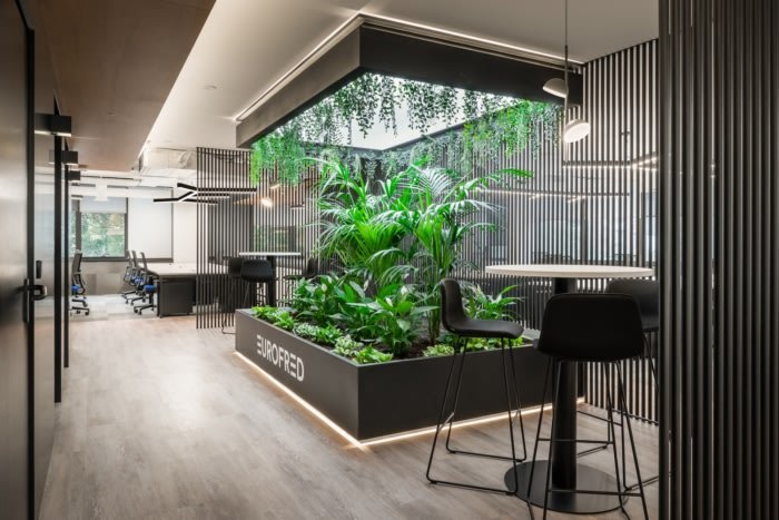 Eurofred 集团办公室由 Manuel Torres Design 设计 Eurofred 集团办公室由 Manuel Torres Design 设计