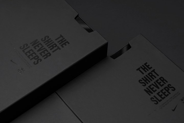 巴塞罗那足球俱乐部 2017/18 球衣 – Oxigen 高级版包装 巴塞罗那足球俱乐部 2017/18 球衣 – Oxigen 高级版包装