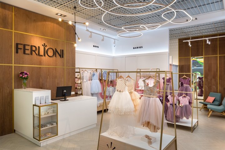 FERLIONI 商店，由 Larisa Gusakova 和 Aleksandr Gusakov 设计 / The Goort，基辅 – 乌克兰