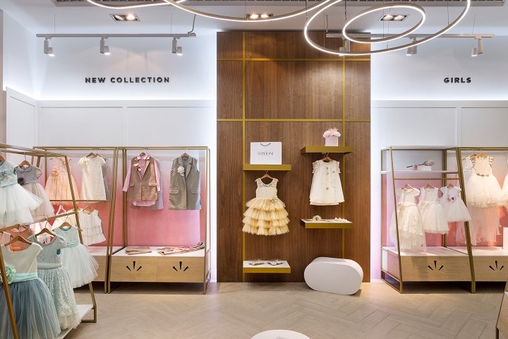 FERLIONI 商店，由 Larisa Gusakova 和 Aleksandr Gusakov 设计 / The Goort，基辅 – 乌克兰