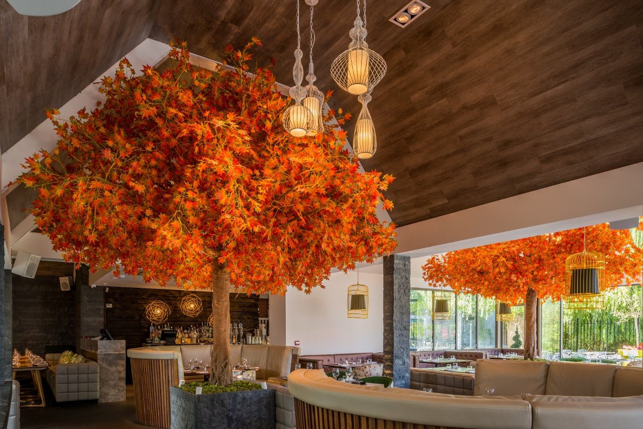 泛太平洋餐饮体验馆由汉普郡室内设计公司 STUDIOeed 设计