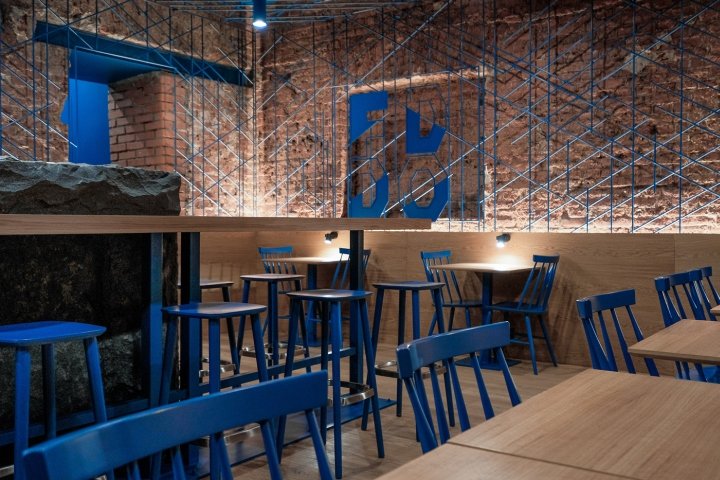 FOODYDO Wrap Bar 由 DA 建筑事务所设计，俄罗斯圣彼得堡