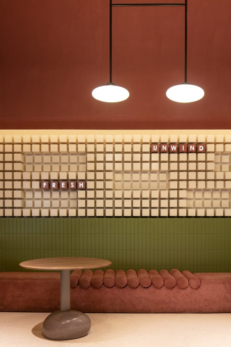 Barn’s Cafe – 吉达国际机场