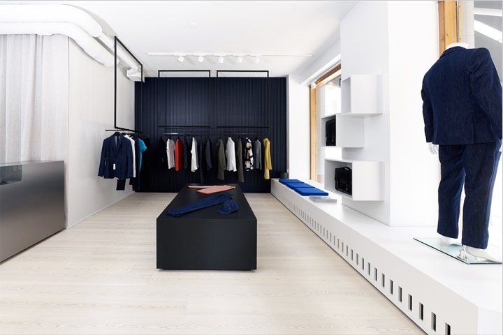 FRENN 商店由 Pentagon Design 设计，芬兰赫尔辛基