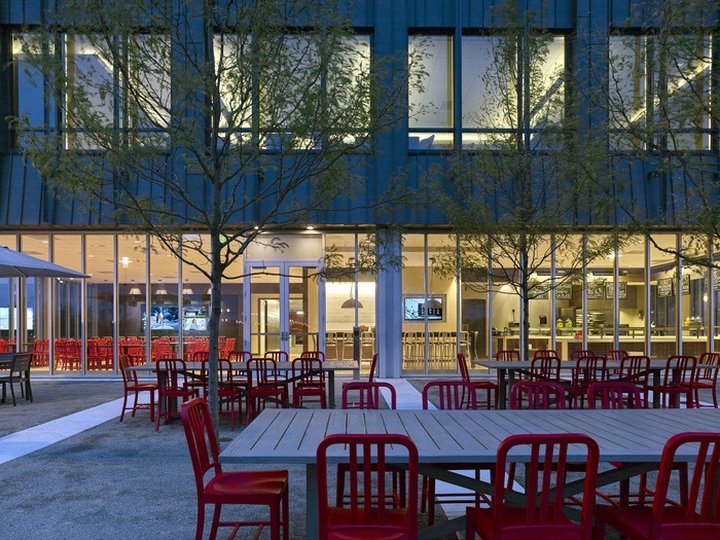 弗朗西斯·考夫曼 (Francis Cauffman) 的 FS 投资办公室，宾夕法尼亚州费城