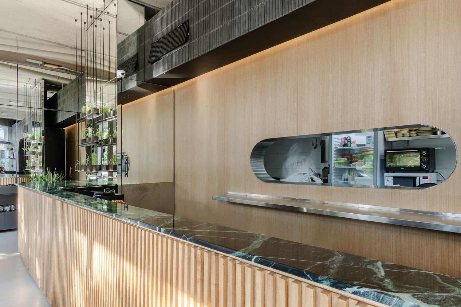 MURO estudio 的织物寿司餐厅 MURO estudio 的织物寿司餐厅