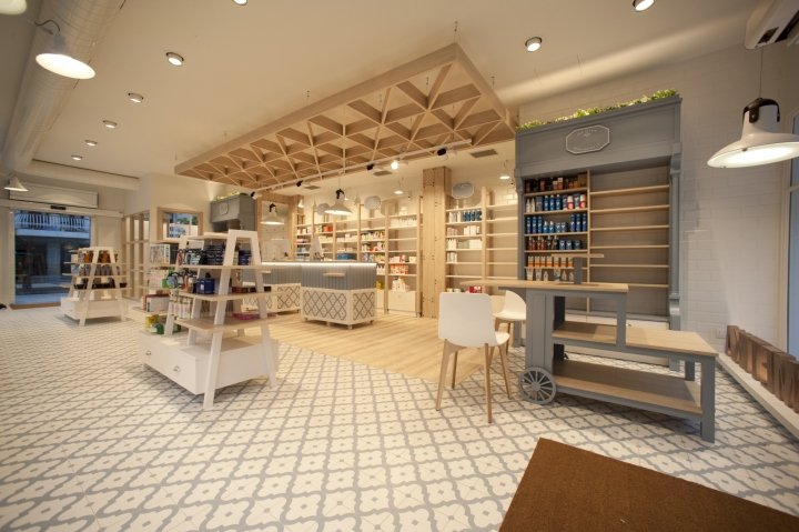 Farmacia San Pelayo by SUBE,扎鲁亚斯 – 西班牙 Farmacia San Pelayo by SUBE,扎鲁亚斯 – 西班牙