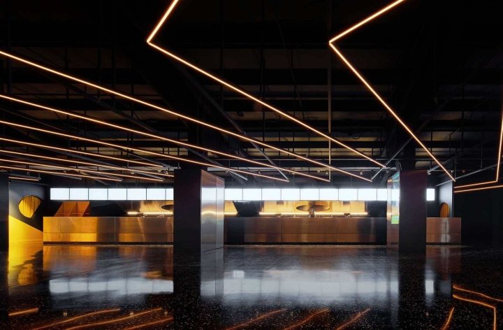 Filmax 电影院由 Arquitecturia + AMOO 设计，巴塞罗那 – 西班牙