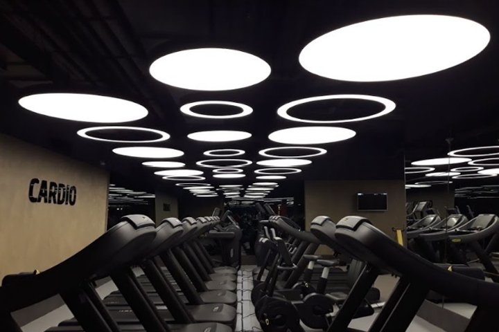 Fitness First Palladium 由 White Studio Architects 设计，印度孟买