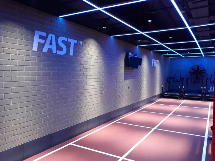 Fitness First Palladium 由 White Studio Architects 设计，印度孟买
