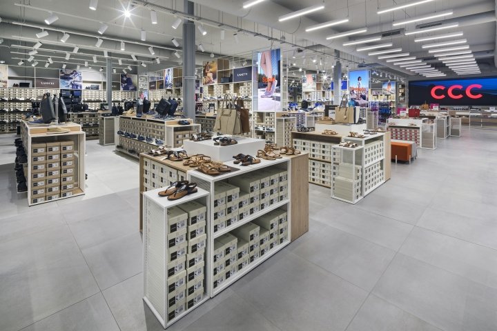CCC 的旗舰店和全球形象，由 Dalziel & Pow 设计，位于波兰卢宾