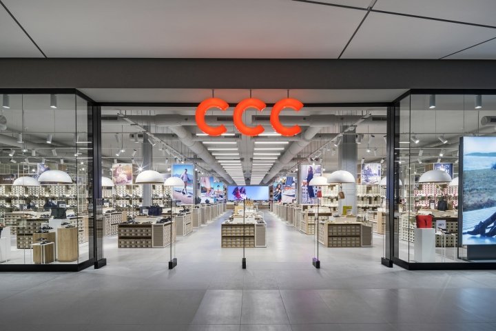 CCC 的旗舰店和全球形象，由 Dalziel & Pow 设计，位于波兰卢宾