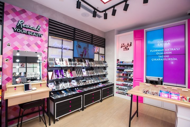 DIAM 集团的 Flormar 新零售概念，土耳其伊斯坦布尔