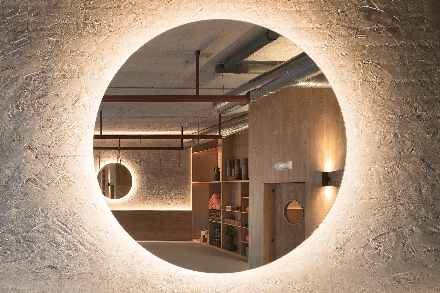 Nan Arquitectos 的 Flow Yoga 和运动工作室