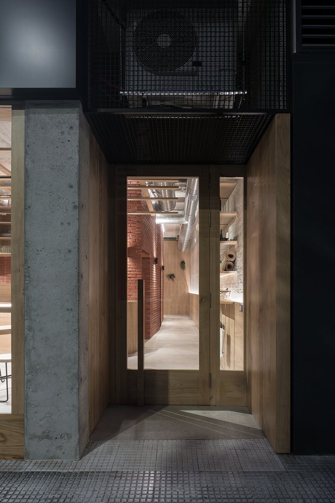 Nan Arquitectos 的 Flow Yoga 和运动工作室