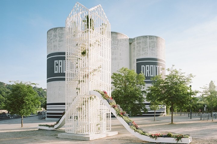 Laisné Roussel 为法国里昂建筑双年展设计的“花亭”