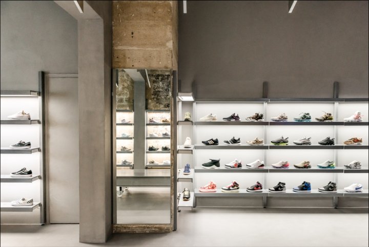 Counterfeit Studio 设计的 Footpatrol 商店，法国巴黎