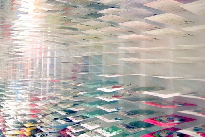 Moriyuki Ochiai Architects 的“名片森林”展览